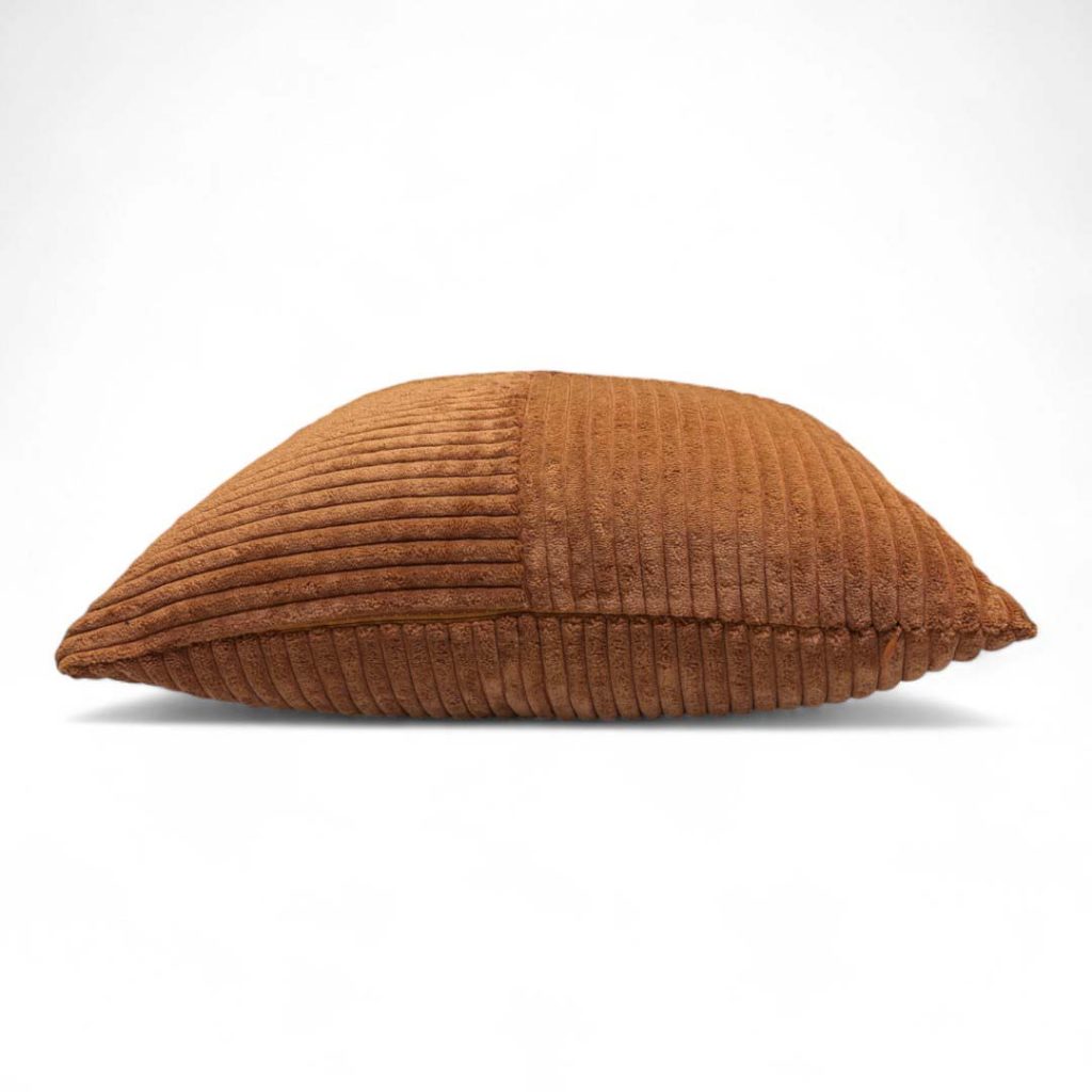 Decorative Pillow 4545 Cm Diamond Model - Hamra Profile כרית נוי 4545 קורדרוי קטיפתי DIAMOND - חמרה