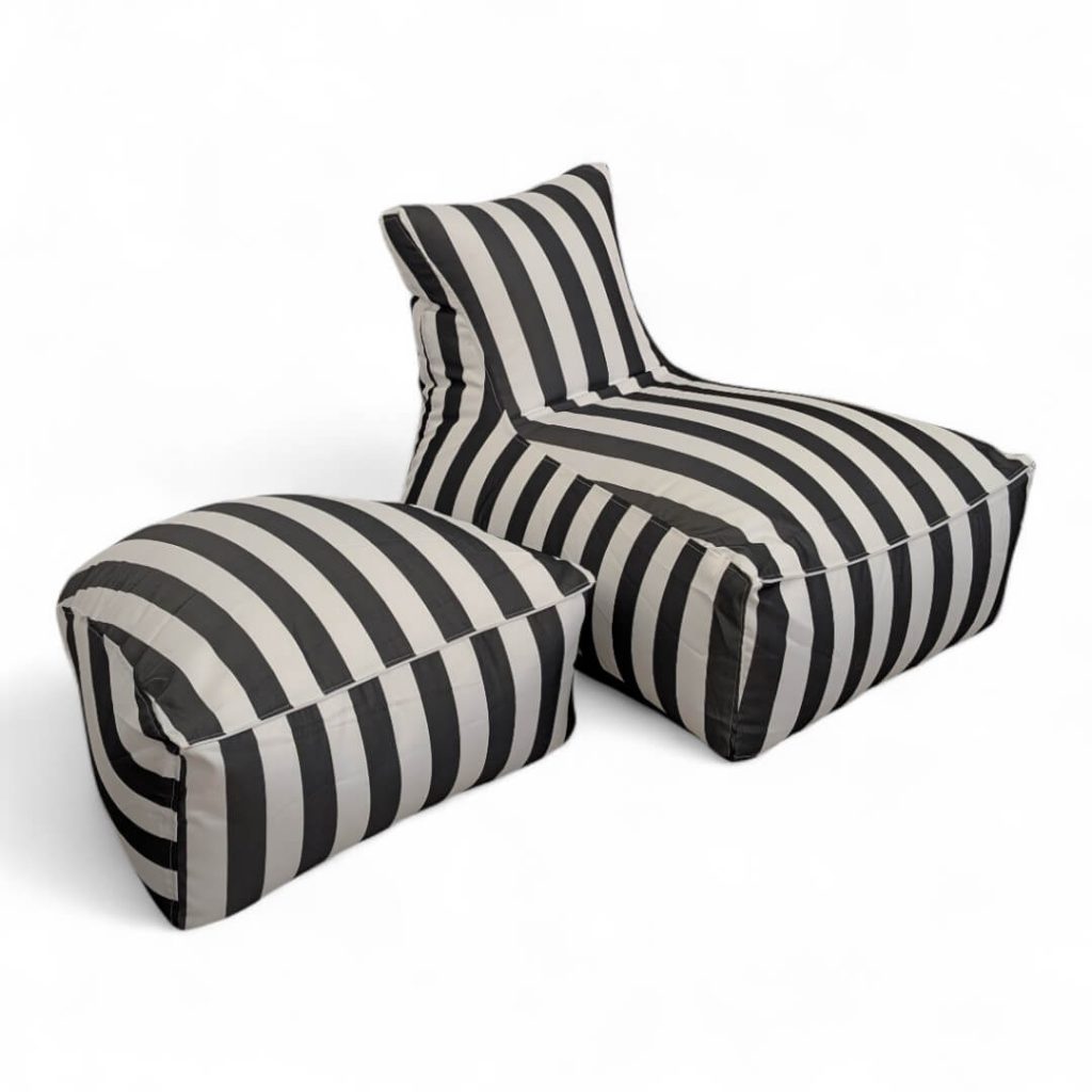 פוף מיטת שיזוף LUSINDA פסים לבן שחור עם דוגמנית