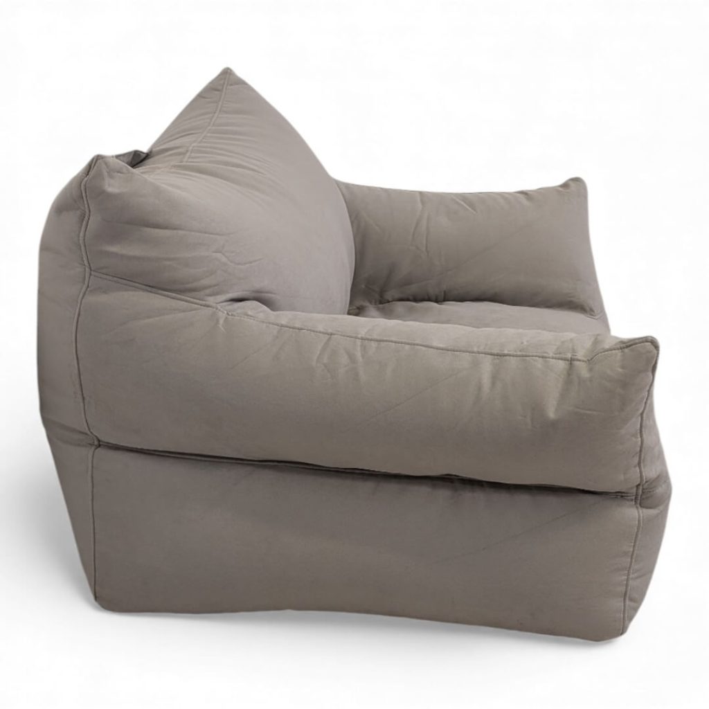 כורסת פוף ORTI בד דמוי זמש קטיפתי אפור